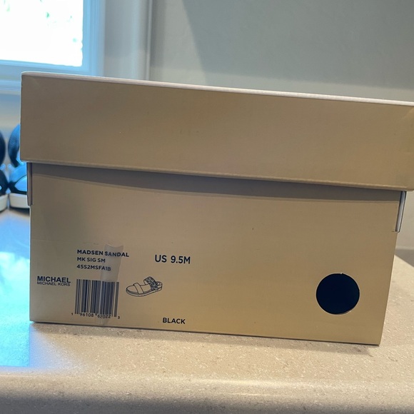 Michael Kors Madsen Sandal | Black - Picture 9 of 10